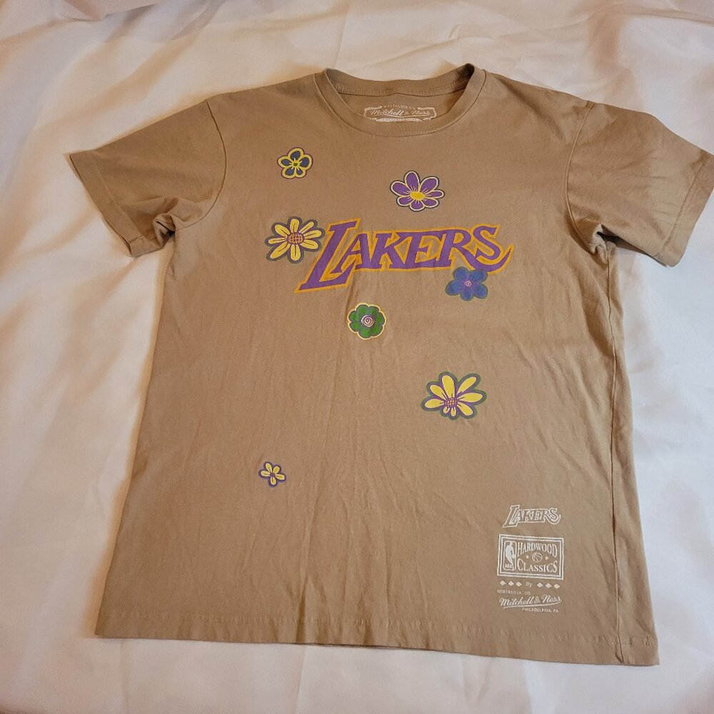 Mitchell & Ness Los Angeles Lakers Floral T-shirt Tan Size Medium